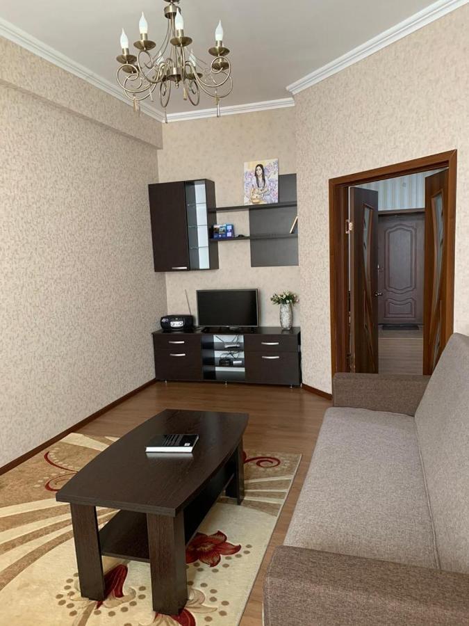 Bishkek, Promenade Apartamento Exterior foto