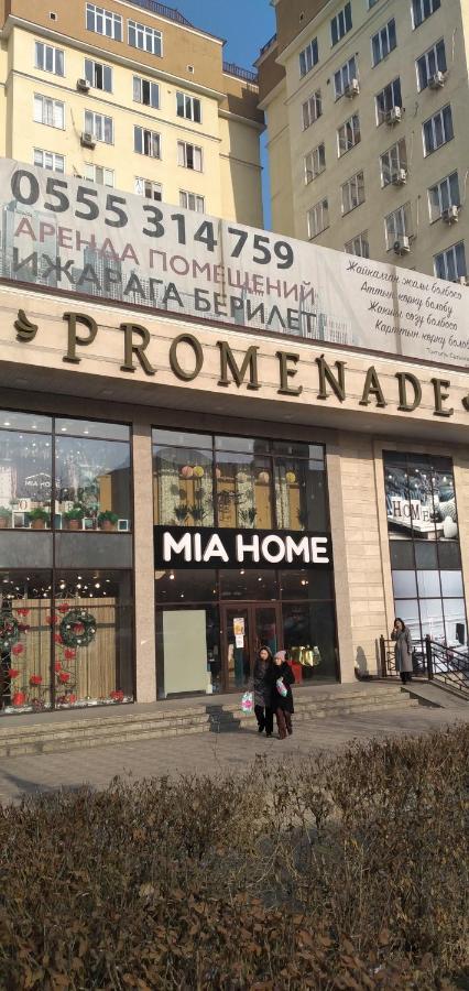 Bishkek, Promenade Apartamento Exterior foto