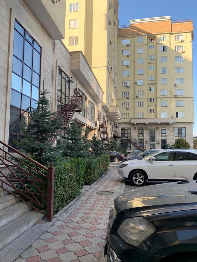 Bishkek, Promenade Apartamento Exterior foto